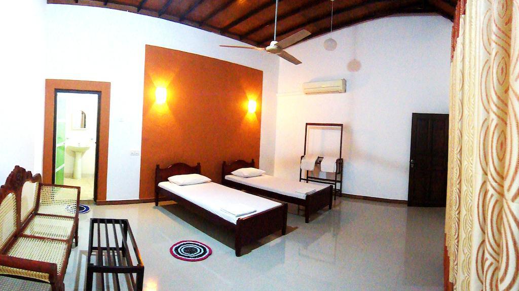 Green Land Guest House Pinnawala  Habitación foto