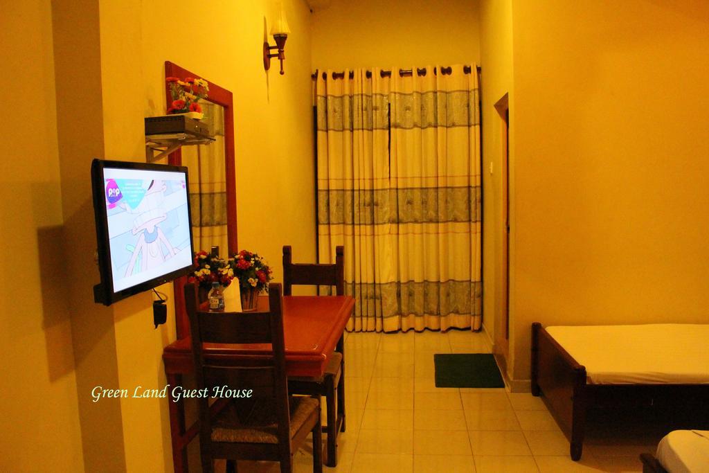 Green Land Guest House Pinnawala  Exterior foto